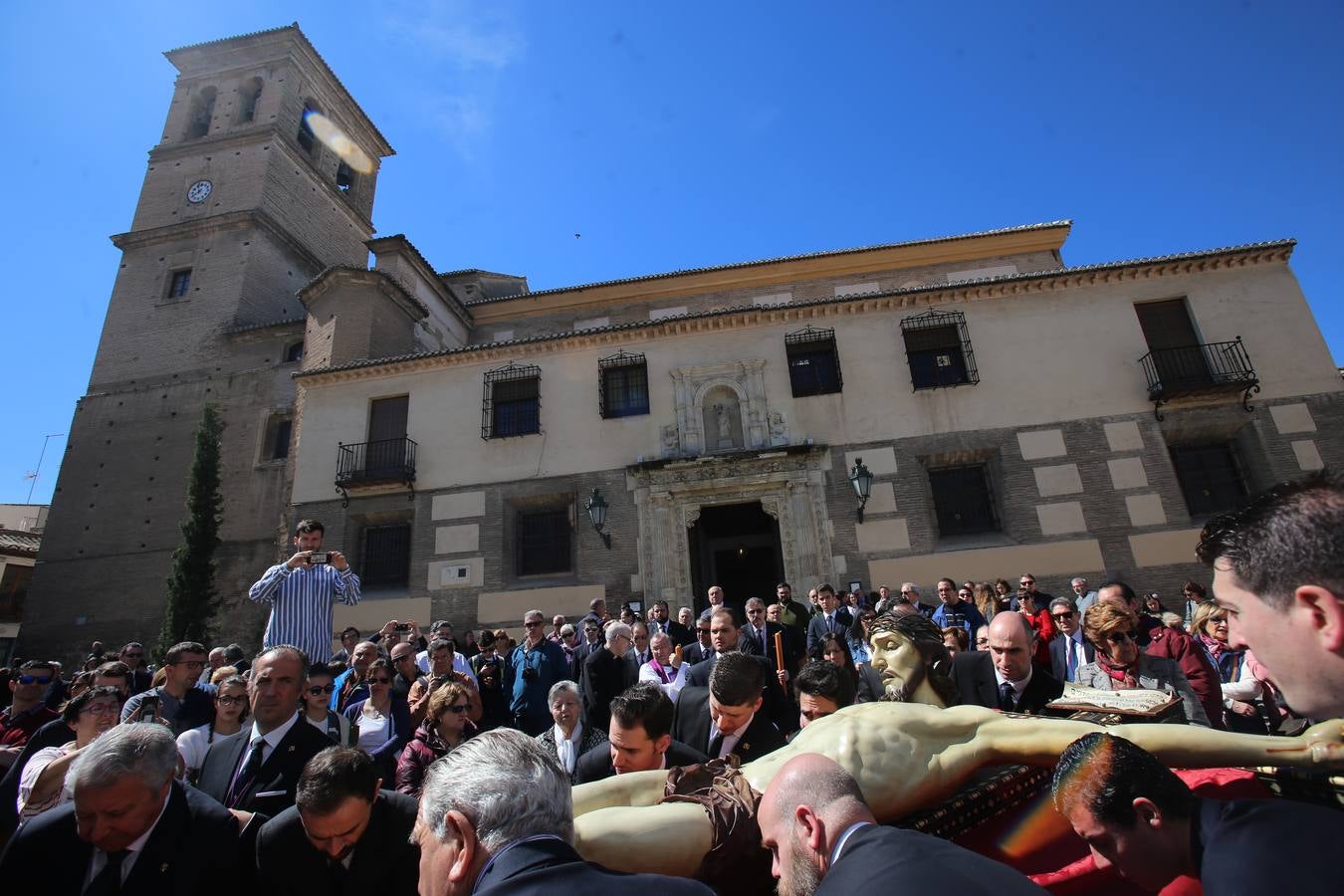 Traslado de la imagen del Cristo de la Misericordia desde el Albaicín al templo de San Pedro