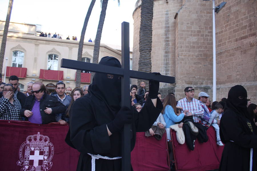 Solemne estación de penitencia de la hermandad del Santísimo Cristo del Mar, Nuestra Señora de las Lágrimas y San Juan Evangelista en el Monte Calvario