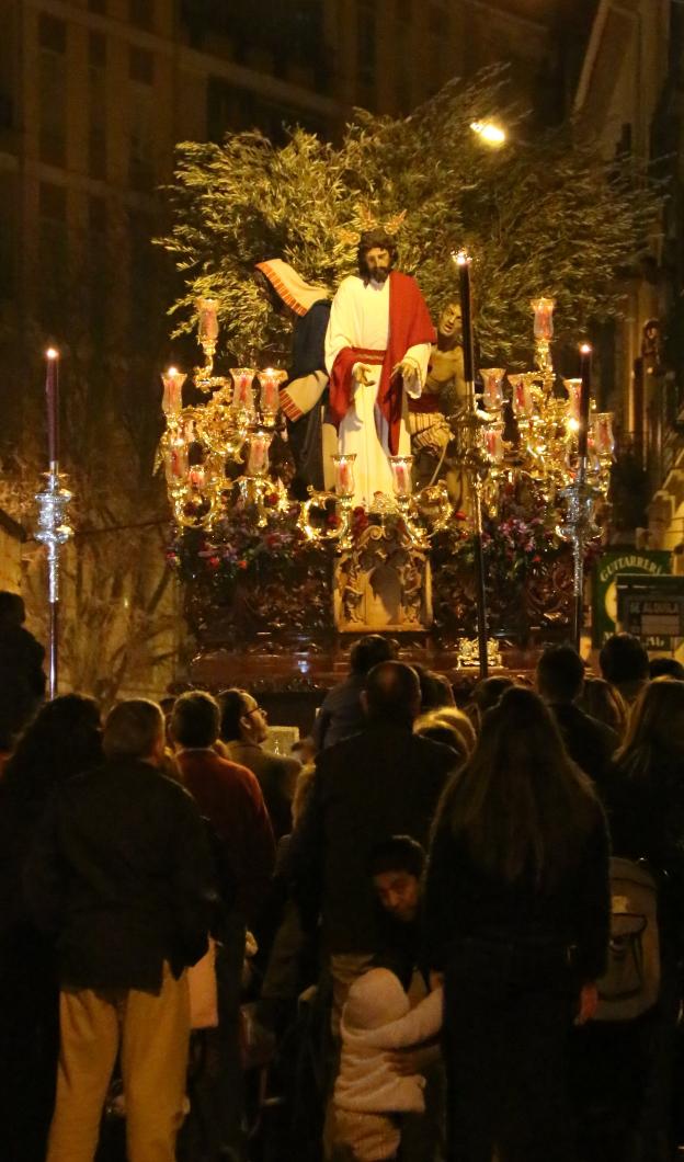 Impresionante paso de la Santa Cena. :: Román