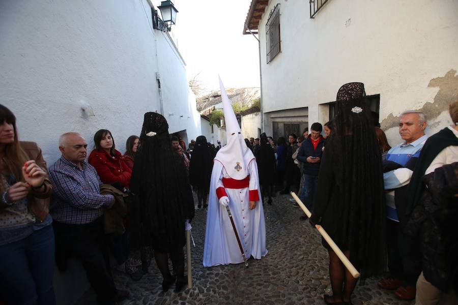 La hermandad de Nuestro Padre Jesús del Perdón y María Santísima de la Aurora Coronada procesiona este Jueves Santo