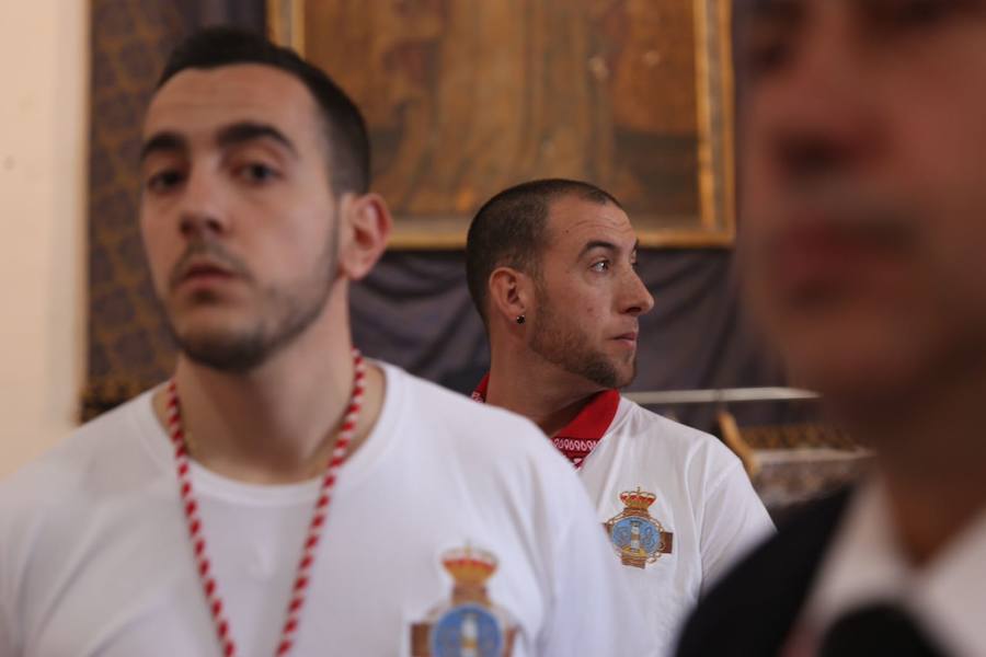 La hermandad de Nuestro Padre Jesús del Perdón y María Santísima de la Aurora Coronada procesiona este Jueves Santo