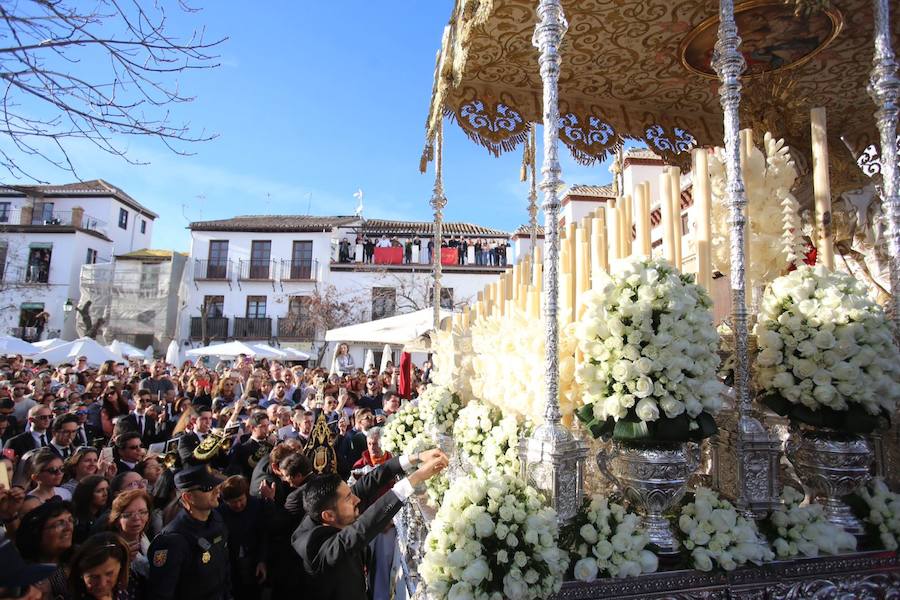 La hermandad de Nuestro Padre Jesús del Perdón y María Santísima de la Aurora Coronada procesiona este Jueves Santo