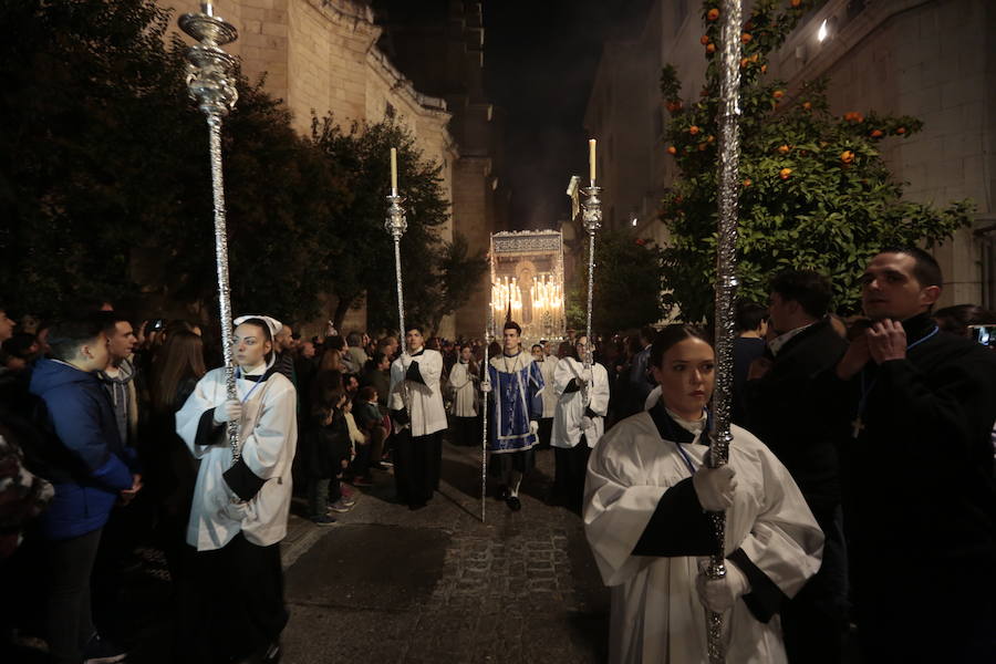 Cinco cofradías hacen hoy su recorrido por Granada. Sin duda, el Albaicín será el protagonista con La Concha, Aurora, Estrella y El Silencio 