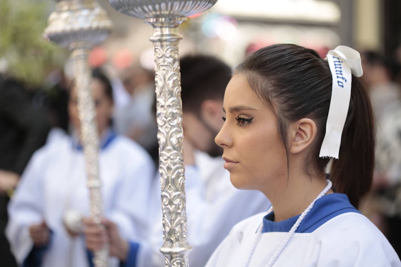 El paso de palio de Santa María del Triunfo es el último en recogerse, poniéndose con él fin a la Semana Santa de Granada cada año. Llama la atención, en el exorno floral del palio, la utilización que se hace no solo de flores, sino también de distintas frutas como manzanas, uvas, etc. Álvaro Abril es su creador.