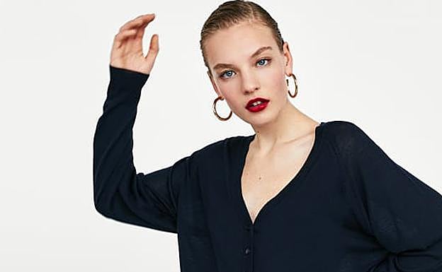 La original chaqueta de Zara que arrasa por barata: 5 colores y menos 10 euros