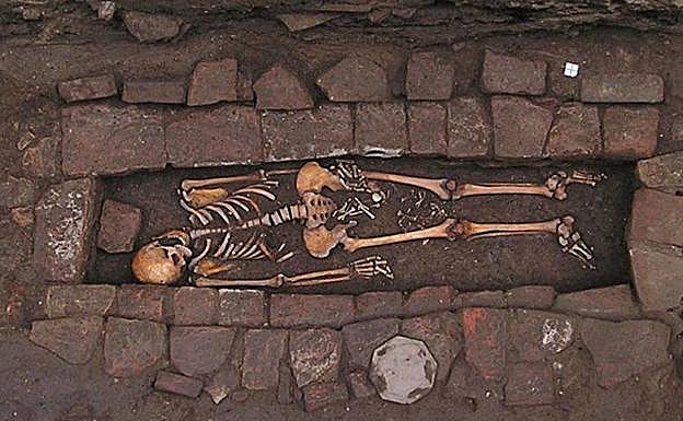 La misteriosa tumba de la mujer que dio a luz después de ser enterrada