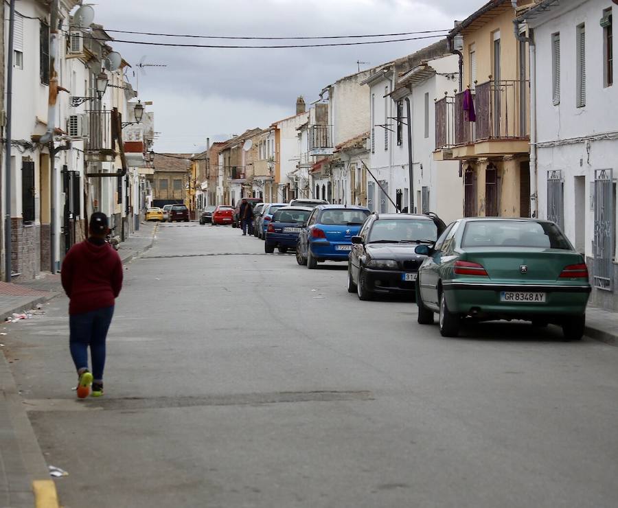 La víctima presentaba un impacto de bala y, a pesar de las maniobras de reanimación cardiopulmonar practicadas por los facultativos médicos, no se ha podido hacer nada por salvar su vida