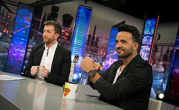 Críticas a Pablo Motos por censurar una pregunta a Luis Fonsi en pleno directo
