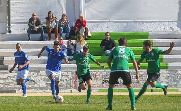 Huétor Vega y Maracena se citan hoy en Las Viñas con la obligación de ganar