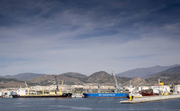 Vista general del puerto de Motril. 