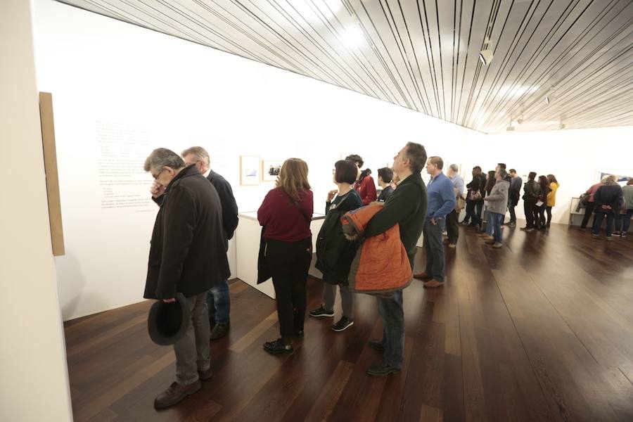 Las propuestas culturales y el buen tiempo lanzan a la calle a miles de granadinos