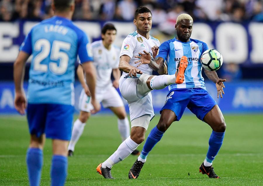 El Real Madrid consigue la victoria en La Rosaleda, gracias a los tantos de Isco y Casemiro. El Málaga marcó el gol del honor en el último minuto del encuentro