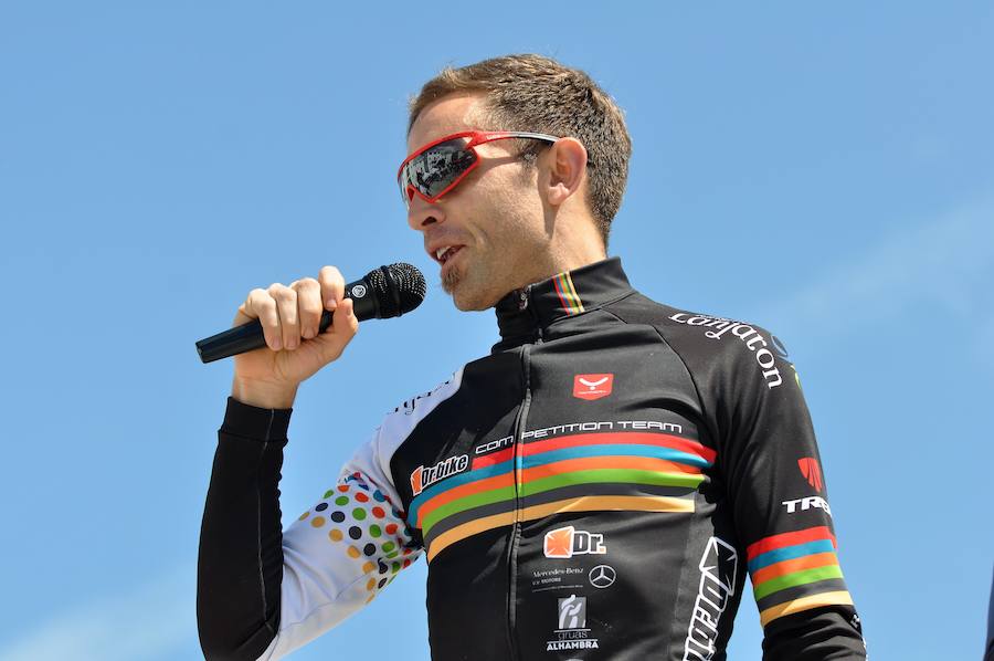 Más de un centenar y medio de deportistas de Granada y otros lugares han recorrido con sus bicicletas de montaña 40 kilómetros por zonas con un desnivel superior a los 1.000 metros