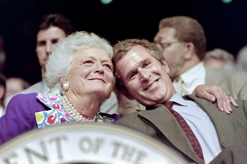 La que fuera esposa del expresidente George H. W. Bush, ha muerto en su casa de Houston a los 92 años