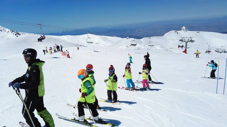 La estación tiene previsto despedir la temporada el 6 de mayo con una jornada de esquí gratuito