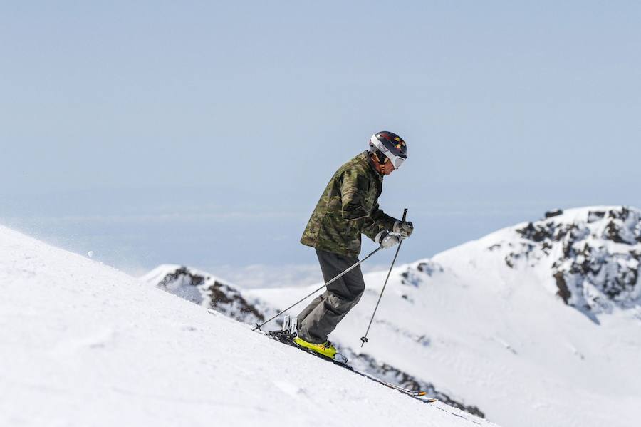 La estación tiene previsto despedir la temporada el 6 de mayo con una jornada de esquí gratuito