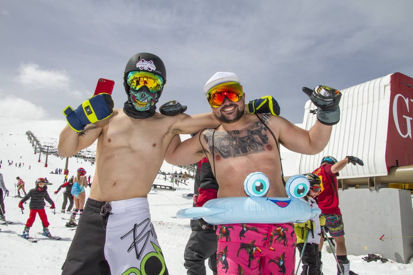 La actividad, acto central de la primavera en Sierra Nevada, anuncia el tramo final de la temporada, que se prolonga hasta el 6 de mayo