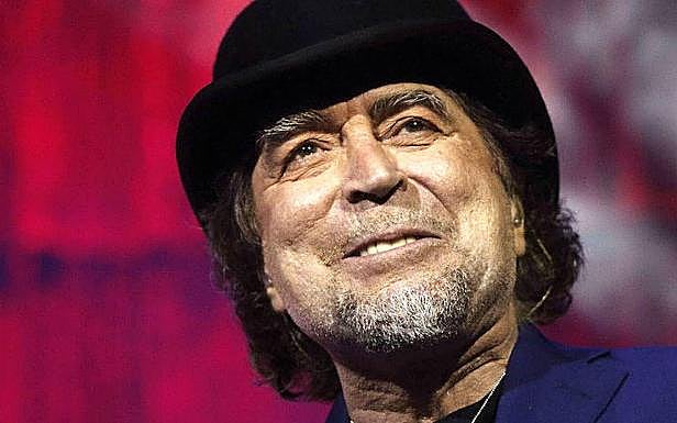 Joaquín Sabina continúa ingresado a causa de un trombo en la pierna izquierda