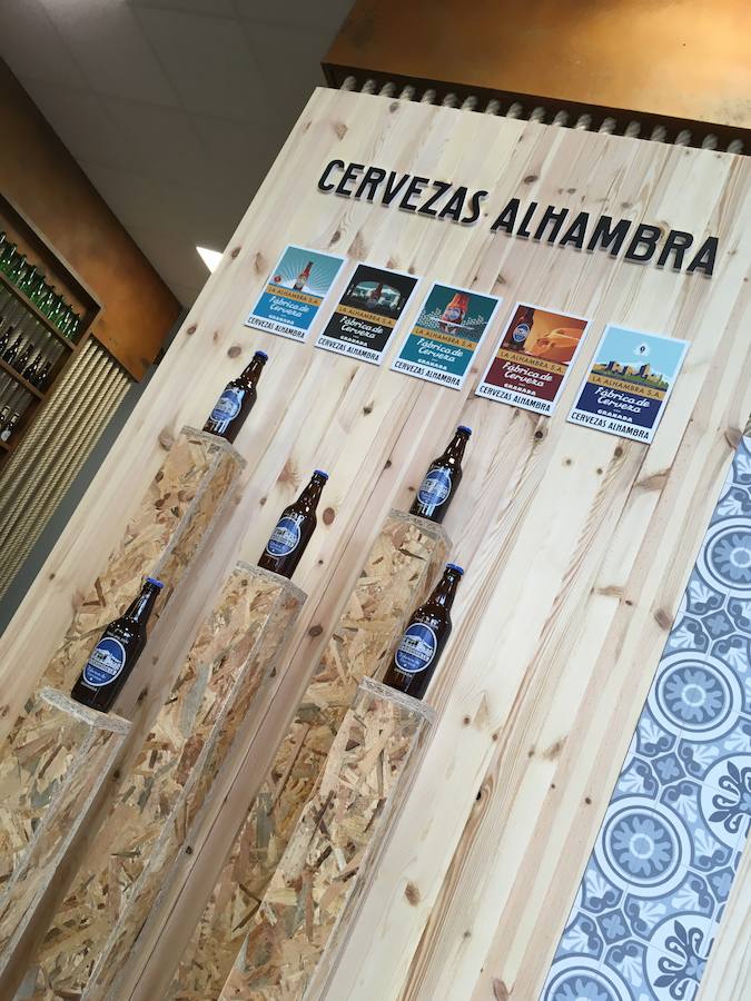 Presentación de la edición limitada de la cerveza granadina