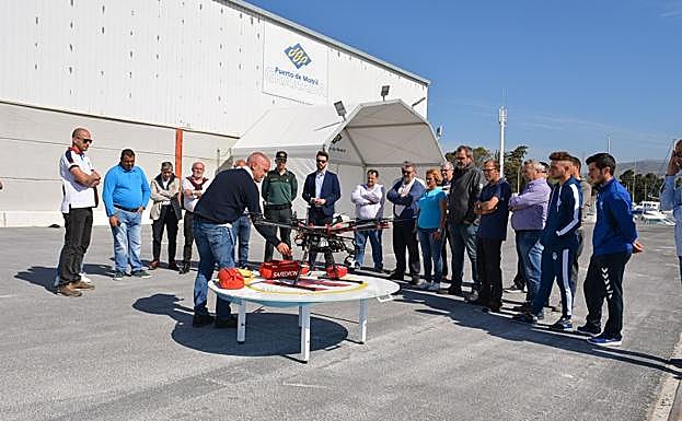 El Puerto de Motril acoge una jornada sobre prevención de accidentes laborales en el sector pesquero