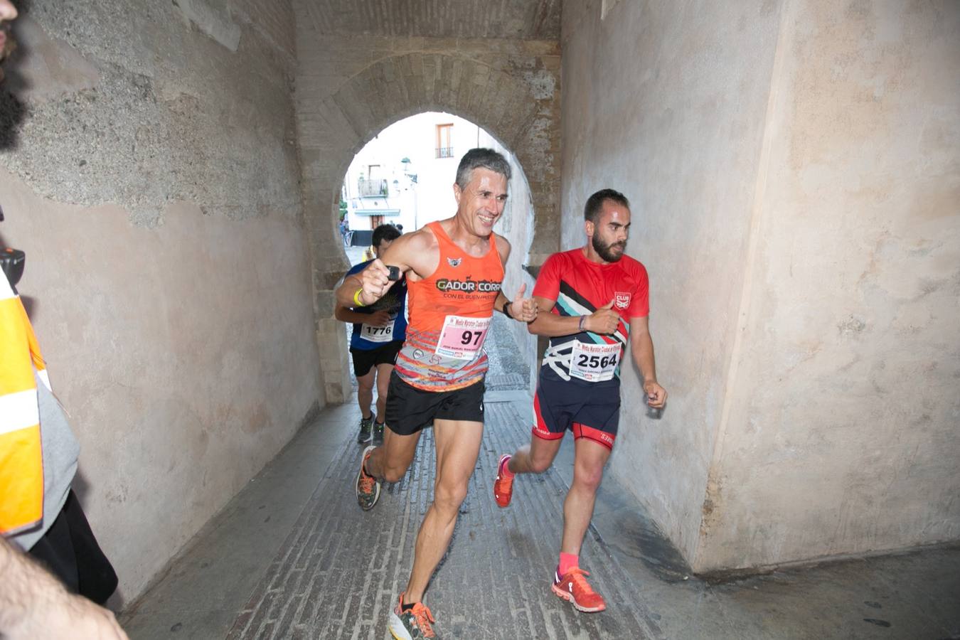 Aquí puedes ver unas maravillosas estampas de la carrera del pasado sábado en Granada