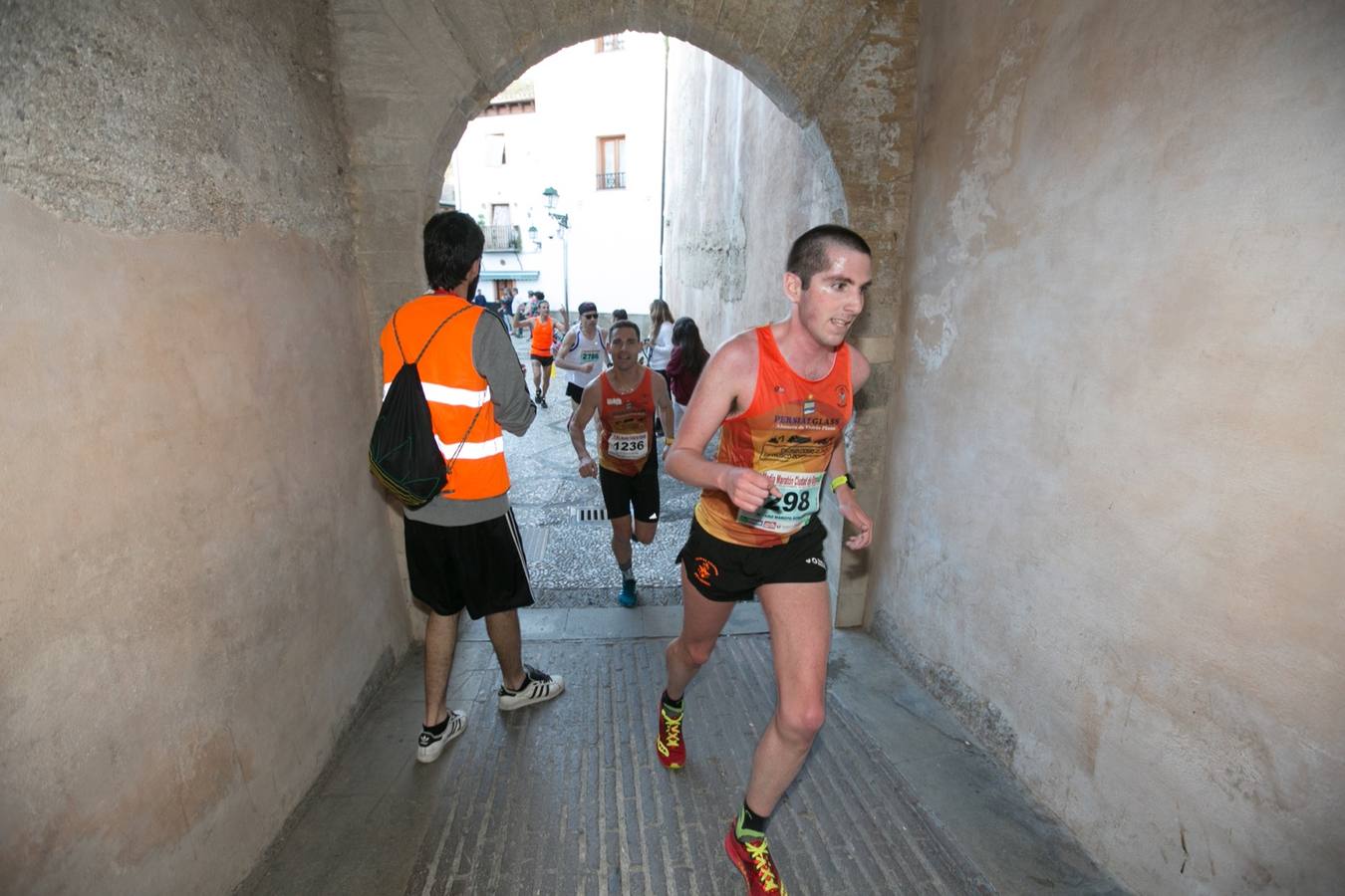 Aquí puedes ver unas maravillosas estampas de la carrera del pasado sábado en Granada