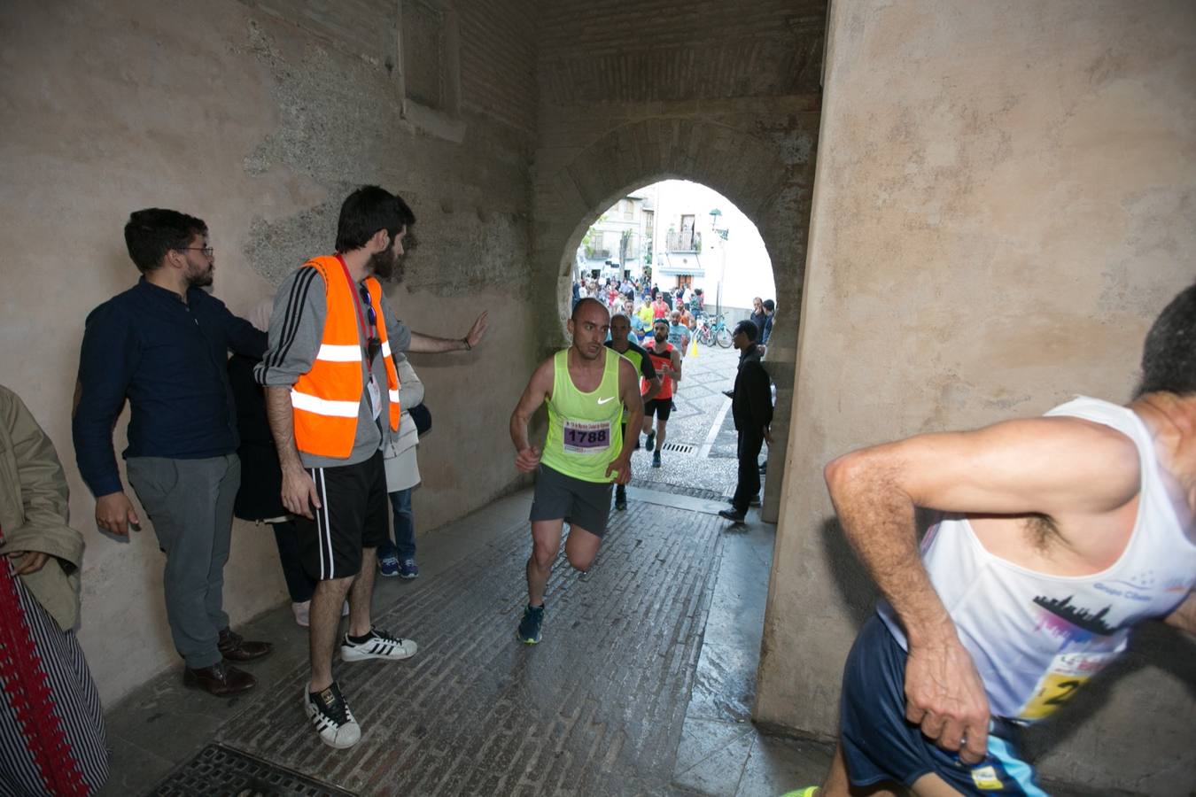 Aquí puedes ver unas maravillosas estampas de la carrera del pasado sábado en Granada