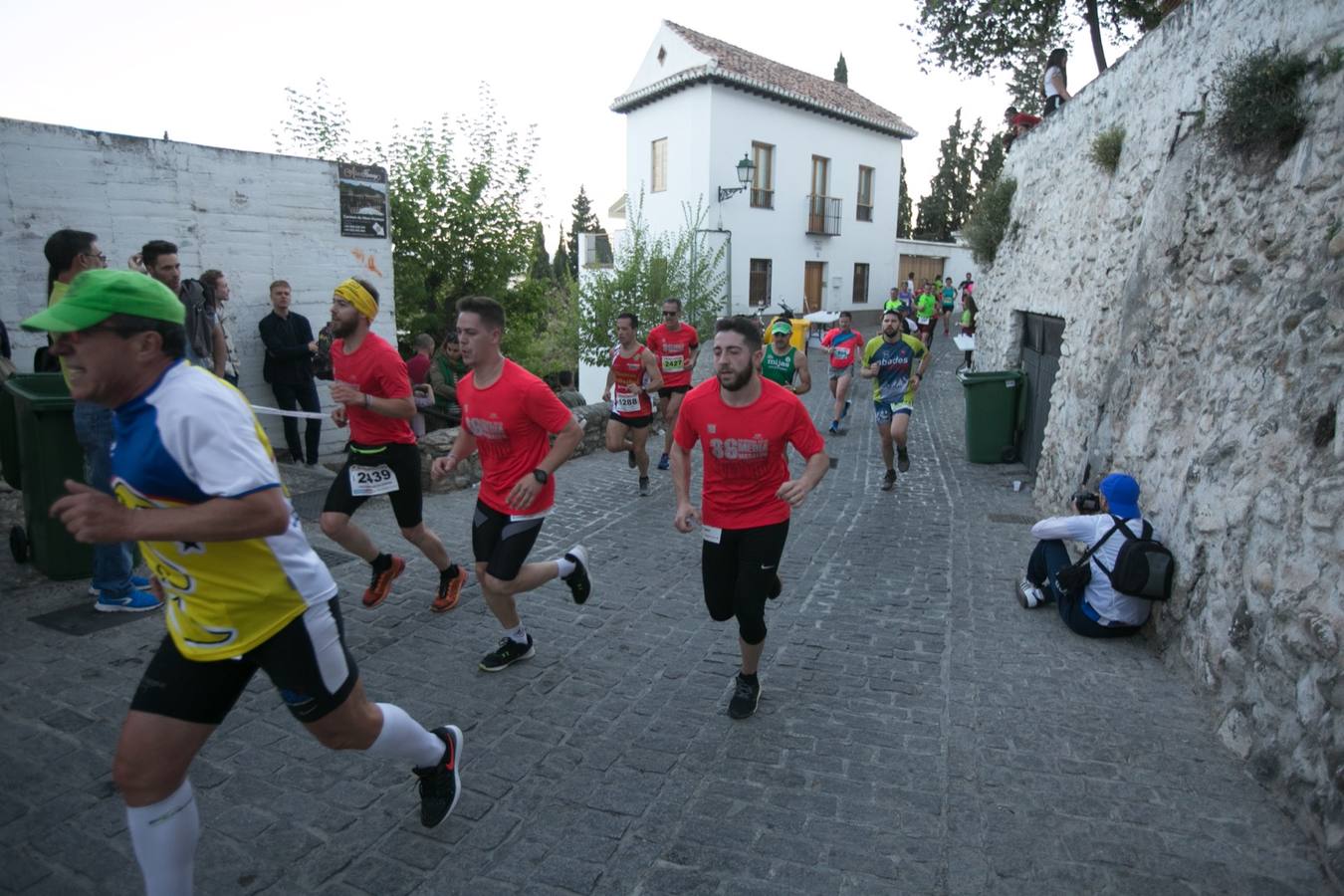 Aquí puedes ver unas maravillosas estampas de la carrera del pasado sábado en Granada