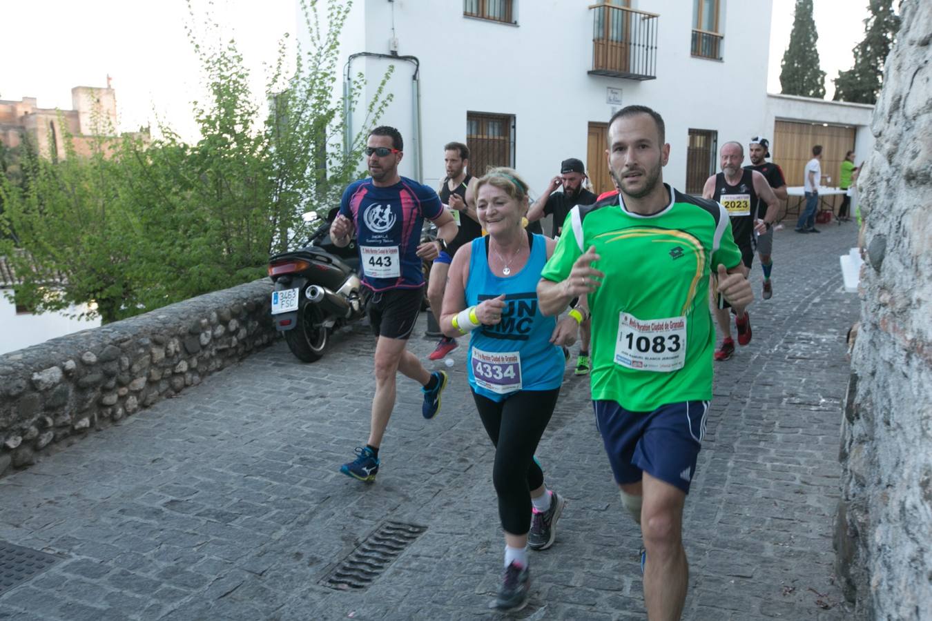 Aquí puedes ver unas maravillosas estampas de la carrera del pasado sábado en Granada