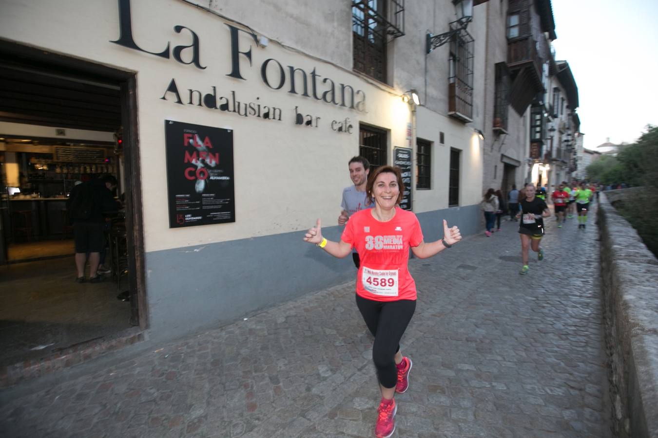 Aquí puedes ver unas maravillosas estampas de la carrera del pasado sábado en Granada