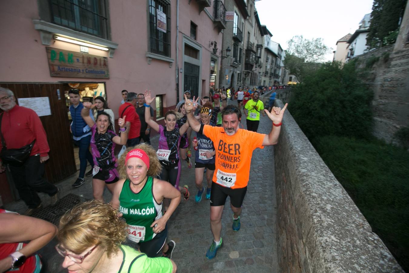 Aquí puedes ver unas maravillosas estampas de la carrera del pasado sábado en Granada