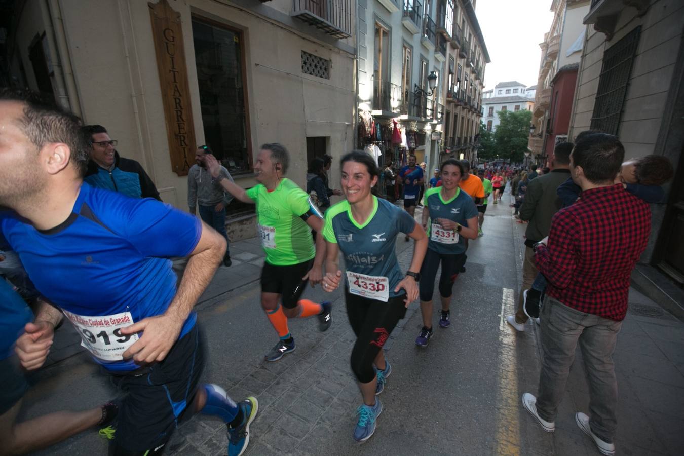 Aquí puedes ver unas maravillosas estampas de la carrera del pasado sábado en Granada