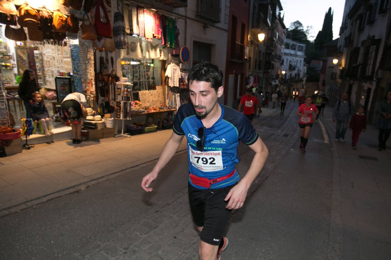 Aquí puedes ver unas maravillosas estampas de la carrera del pasado sábado en Granada