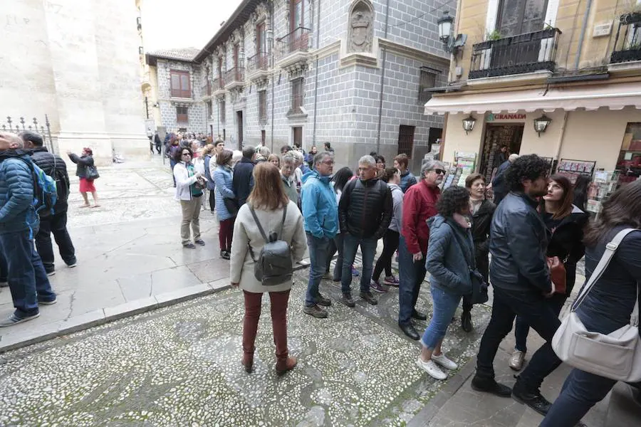 Una mínima de 4 grados y una máxima de 14 es lo que se han encontrado muchos foráneos que visitan estos días la ciudad