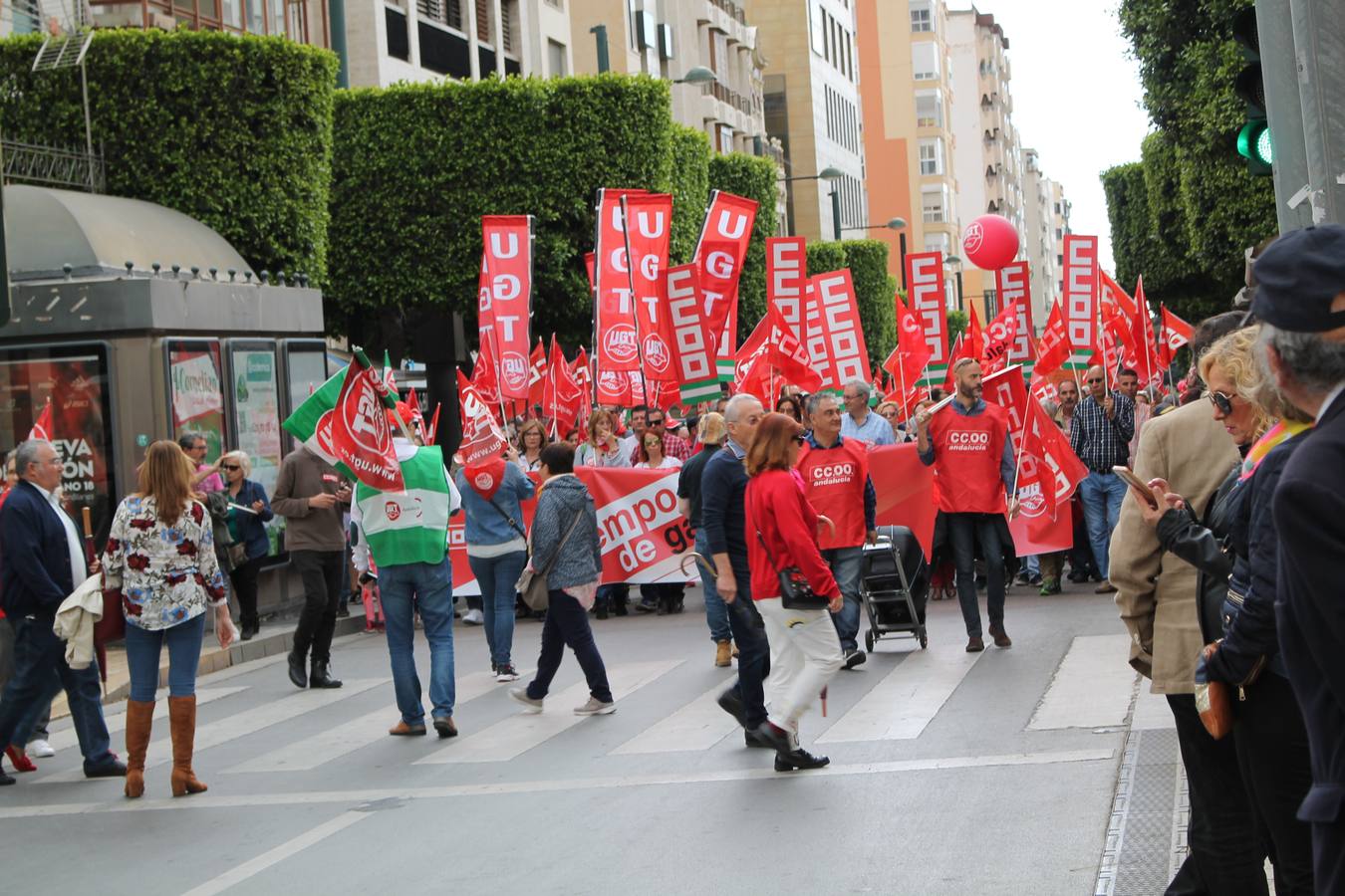 Los sindicatos UGT y CCOO se movilizan con motivo del 1 de mayo en una marcha reivindicativa a la que asiste el secretario provincial del PSOE, José Luis Sánchez Teruel