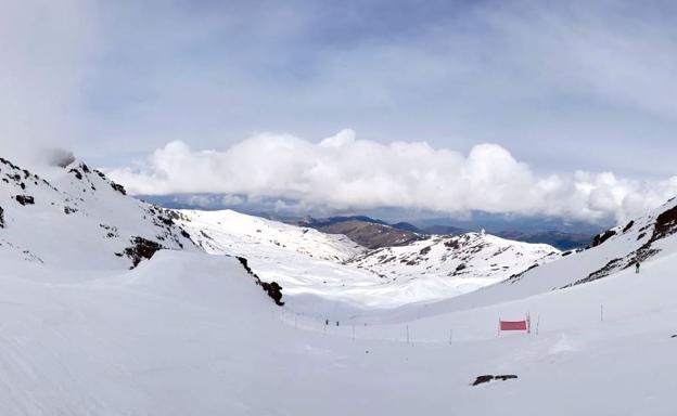 Sierra Nevada afronta el fin de la temporada con 66 kilómetros y una alta ocupación