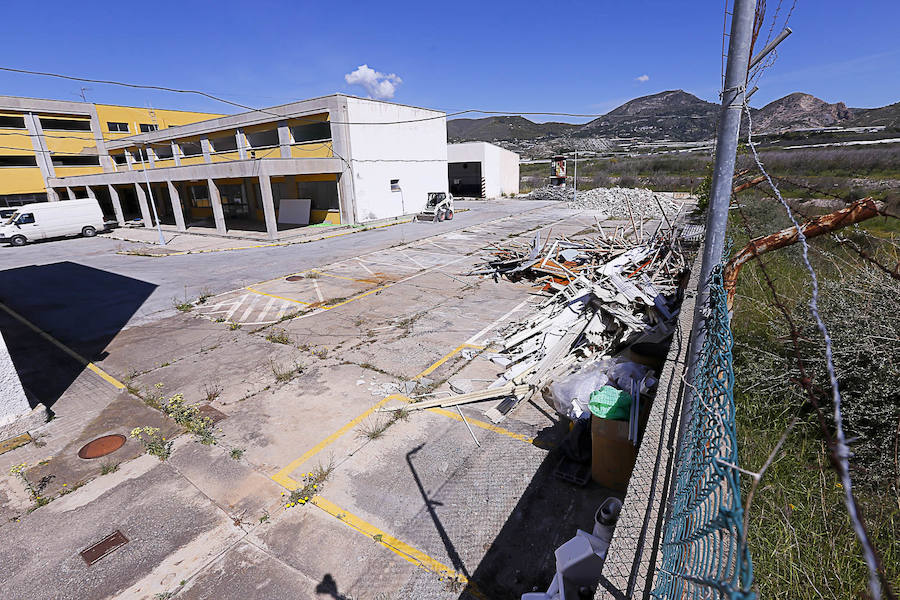 Los trabajos han comenzado en el interior del edificio militar, que se habrá transformado en un alojamiento en cuatro meses