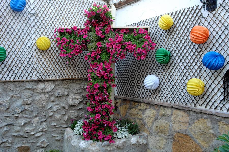 Una quincena de cruces y otras que no participan en el concurso pueden ser visitadas hasta el domingo