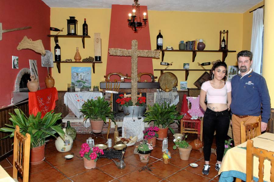 Una quincena de cruces y otras que no participan en el concurso pueden ser visitadas hasta el domingo