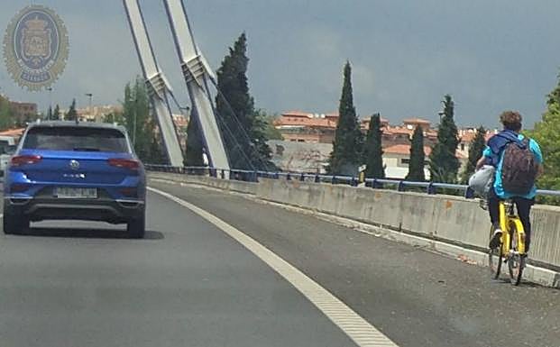 «Creíamos haberlo visto todo, pero no...»: indignación por lo ocurrido en la A-44 de Granada