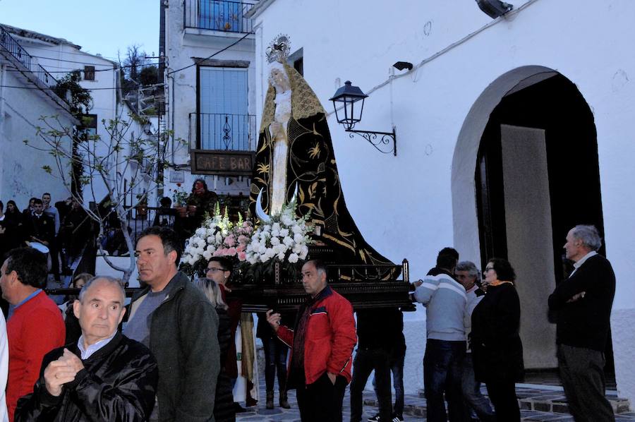 La localidad alpujarreña de Busquístar celebra sus fiestas patronales en honor a San Felipe y Santiago