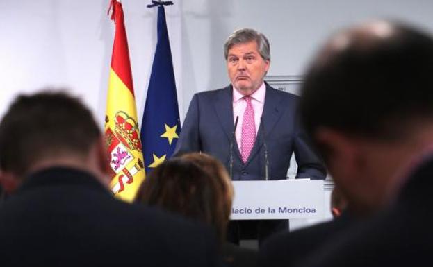El Constitucional suspende por unanimidad la tele-investidura de Puigdemont