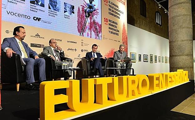La conferencia 'América Latina y Europa: una alianza estratégica alrededor del español' abrió el Foro.