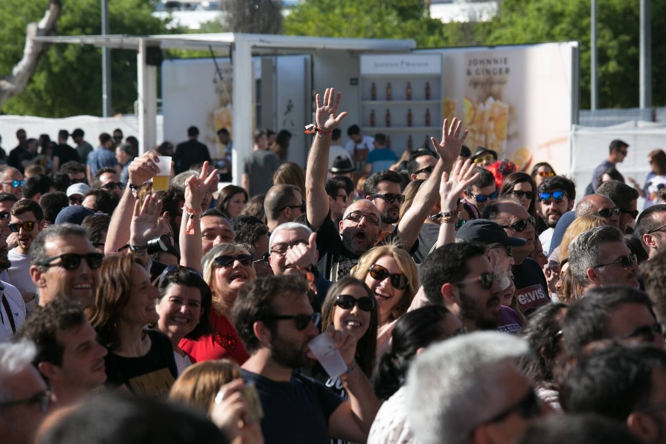 El festival llena la feria de muestras de Armilla