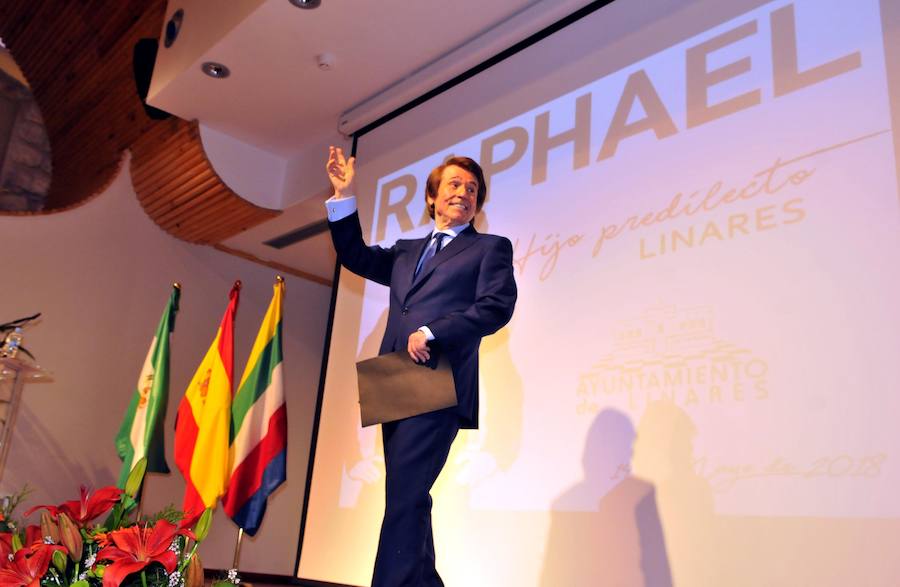 «Si es bonito vivir en Linares, más bonito es volver», ha dicho el artista, quien ha destacado su estrecha relación con la ciudad que lo vio nacer