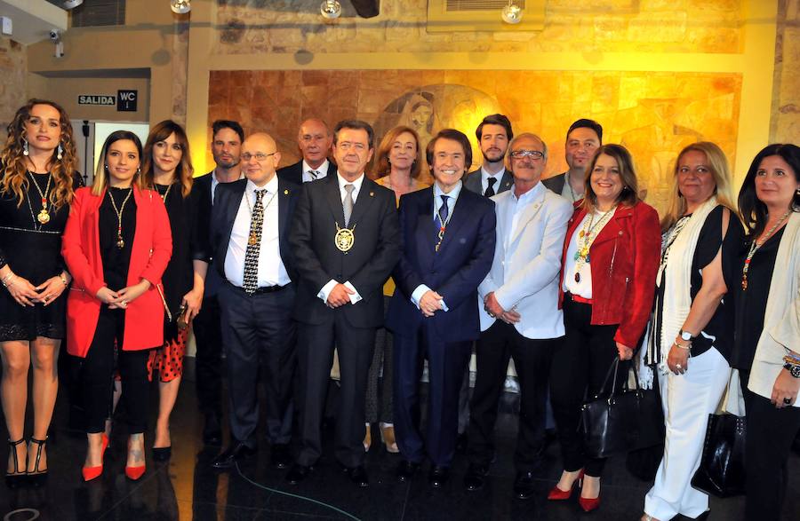 «Si es bonito vivir en Linares, más bonito es volver», ha dicho el artista, quien ha destacado su estrecha relación con la ciudad que lo vio nacer