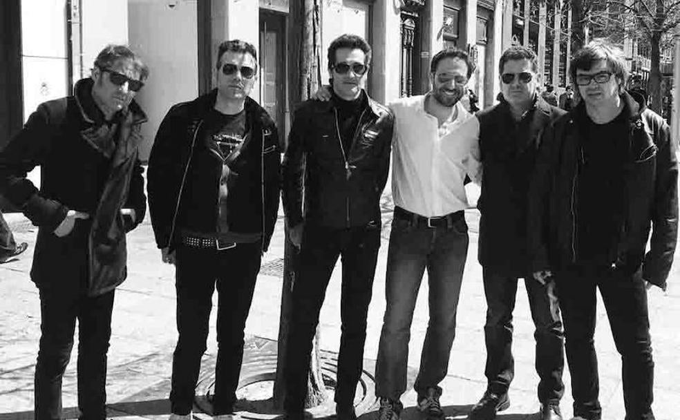 «He intentado hacer el libro que me hubiera gustado leer como seguidor de la música de 091»