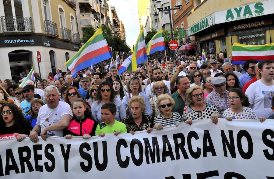 «Señora Díaz: iremos a Sevilla todos juntos, todos unidos y con nuestra bandera», indicó la plataforma en su manifiesto