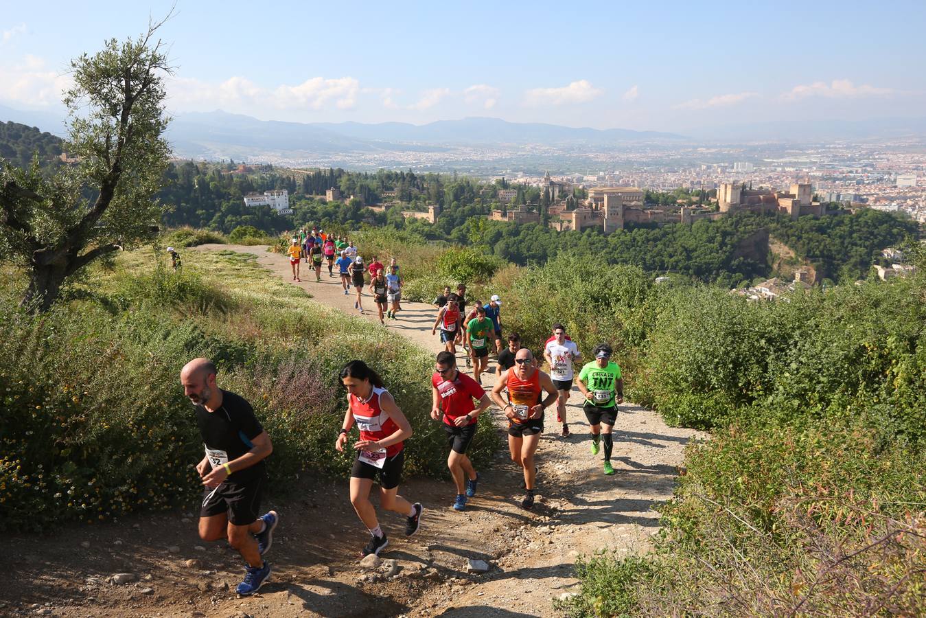 Sólo cuatro de los 3.000 participantes lograron bajar de la hora por la exigencia del recorrido