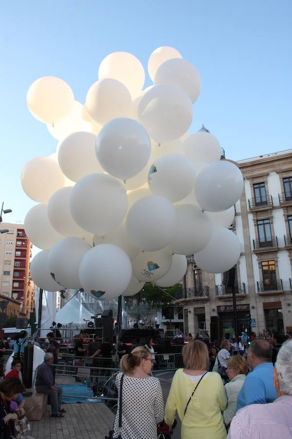 Miles de almerienses volvieron a encontrarse en este evento anual, en el que se promocionaron las bondades de la cocina local